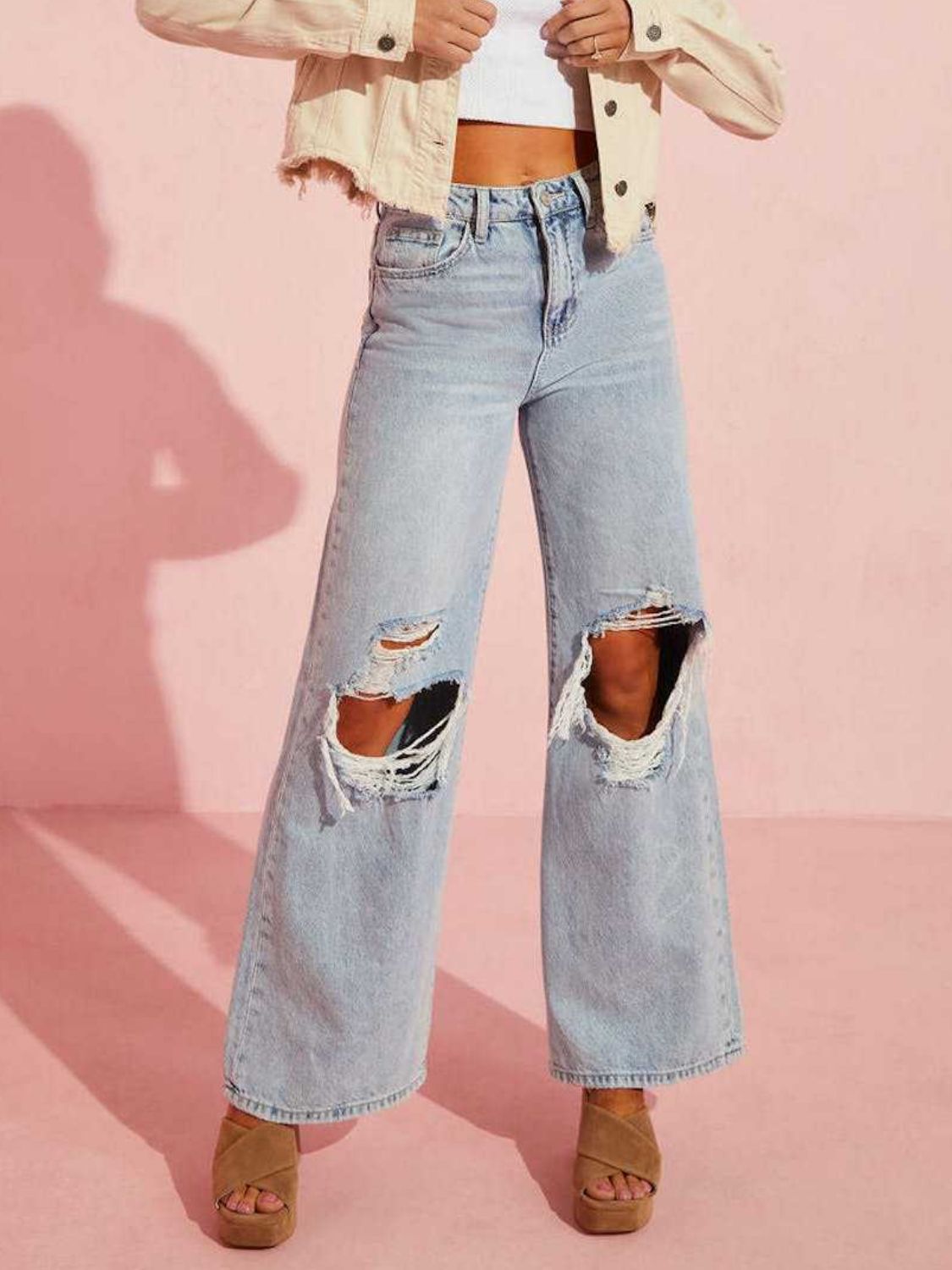 Distressed Wide Leg Jeans with Pockets